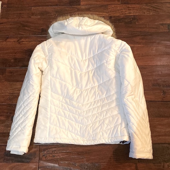 🤍🤍ALPINE DESIGNS WHITE JACKET WITH REMOVABLE FAUX FUR HOOD🤍🤍 - Picture 6 of 8